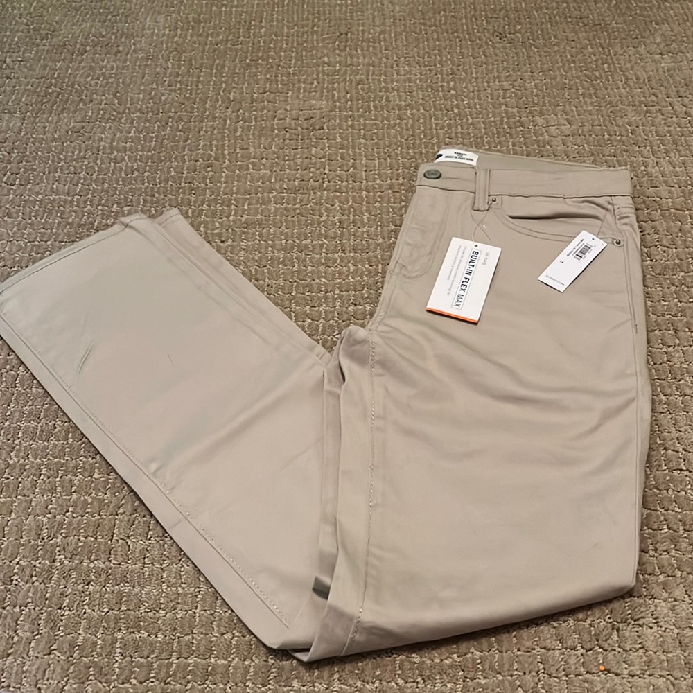 NWT Old Navy Button Pants Size 14